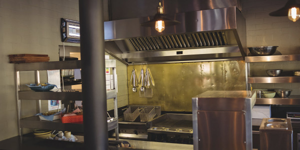 Limpiezas de Conductos de Extracción y Ventilación Setenil de las Bodegas · Cocina de Pizzerías