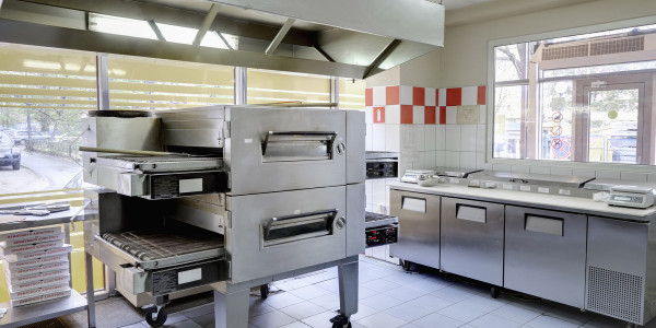 Limpiezas de Conductos de Extracción y Ventilación San Roque · Cocina de Residencias