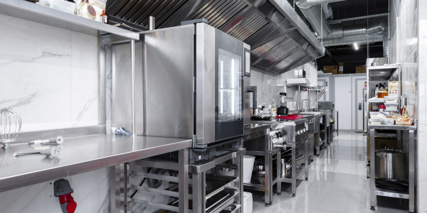 Limpiezas Campanas Extractoras de Cocinas en Cádiz · Cocina de Guarderías